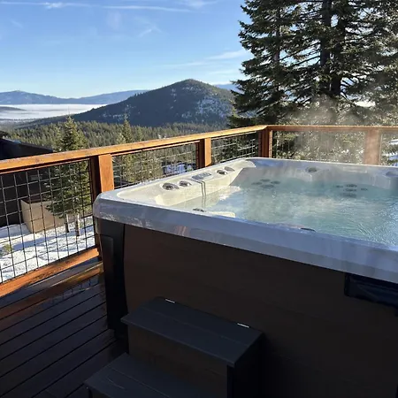 Tahoe Donner Pinnacle Loop Mountain Retreat home